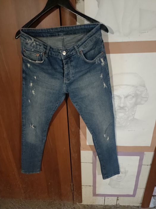 Продам мужские джинсы
