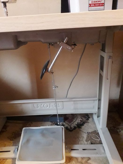 Tikuv mashinasi BAOYU