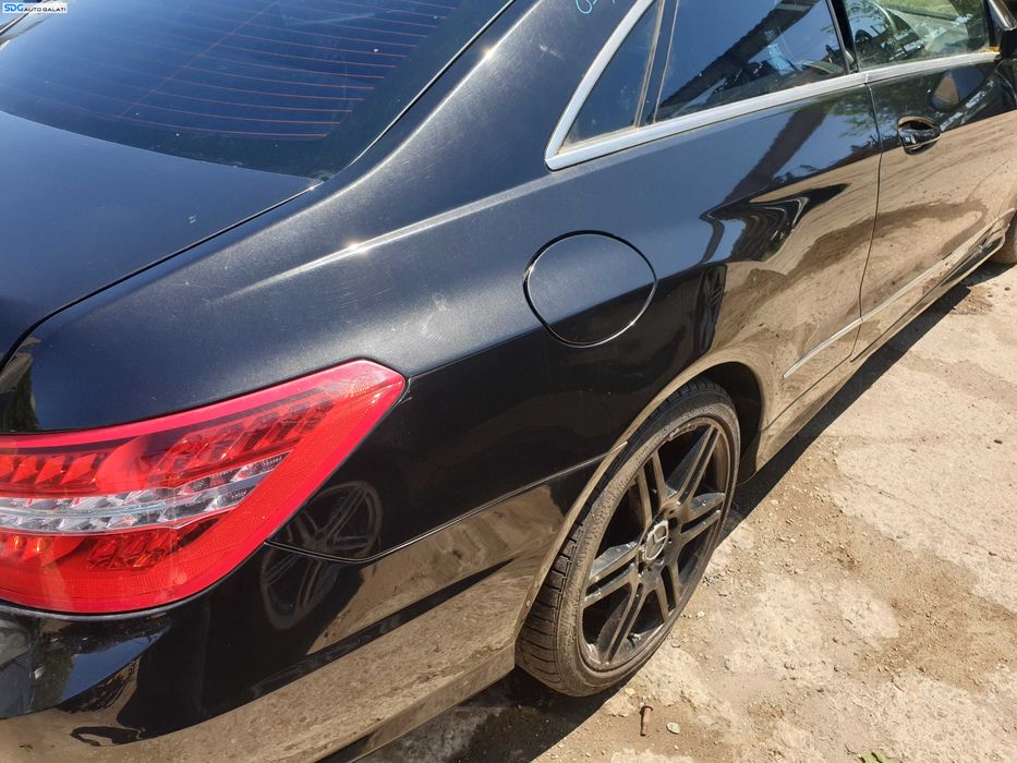 Aripa Caroserie Dreapta Spate Mercedes Clasa E Class W207 A207 C207 Coupe Cabrio E180 E200 E220 E250 E300 E320 2009 - 2017 [K5575]