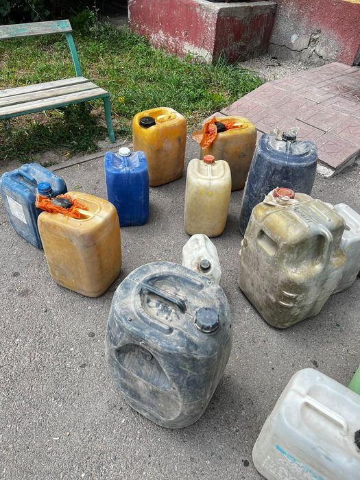 Продам Канистры от 5 л и выше