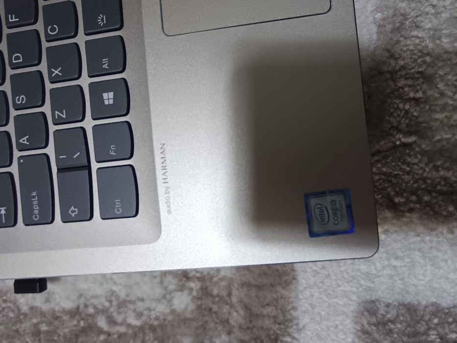 Laptop i3 nou carcasa aluminiu