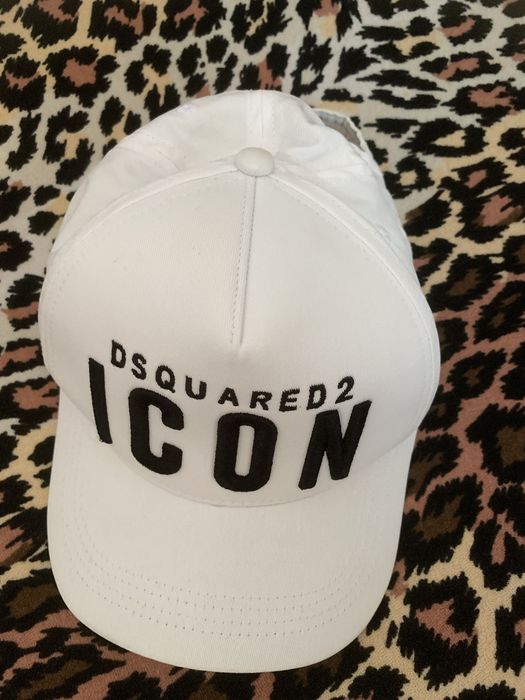 Нова маркова шапка Dsquared 2