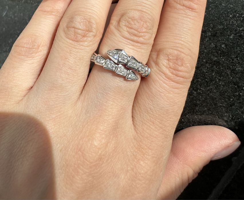 Bulgari serpenti кольцо