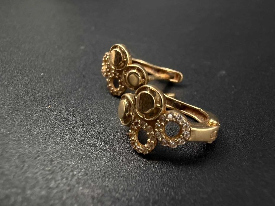 Dracula Amanet: Cercei de Aur 2.14gr/14k.