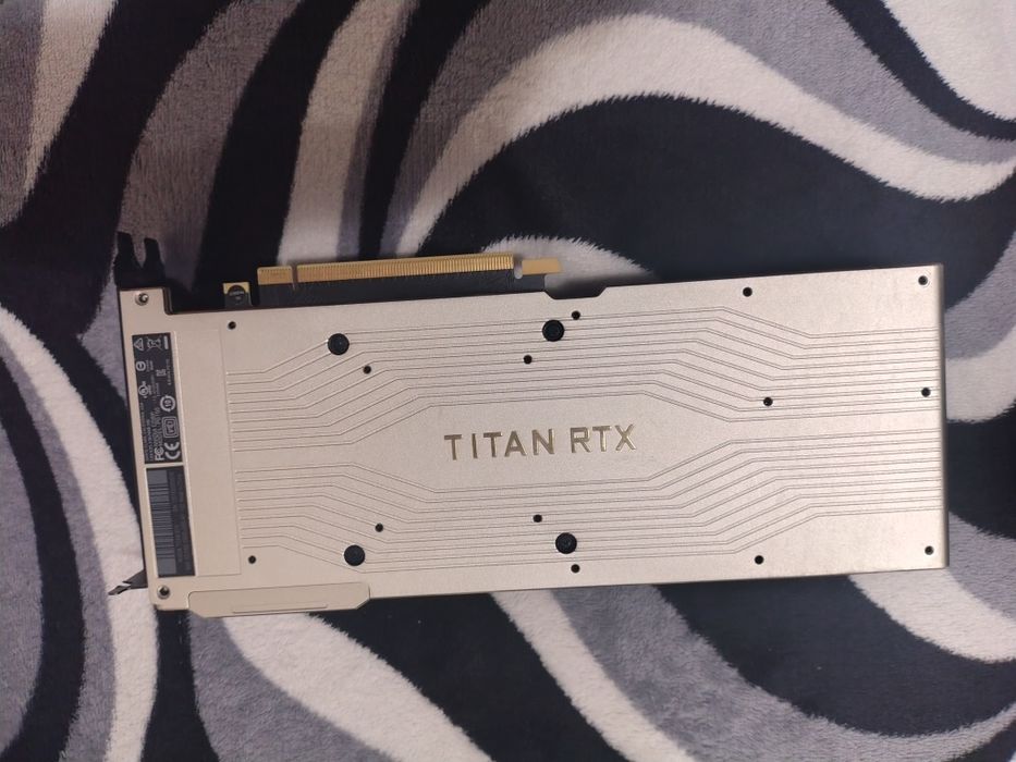 nVidia Titan RTX 24 GB VRAM