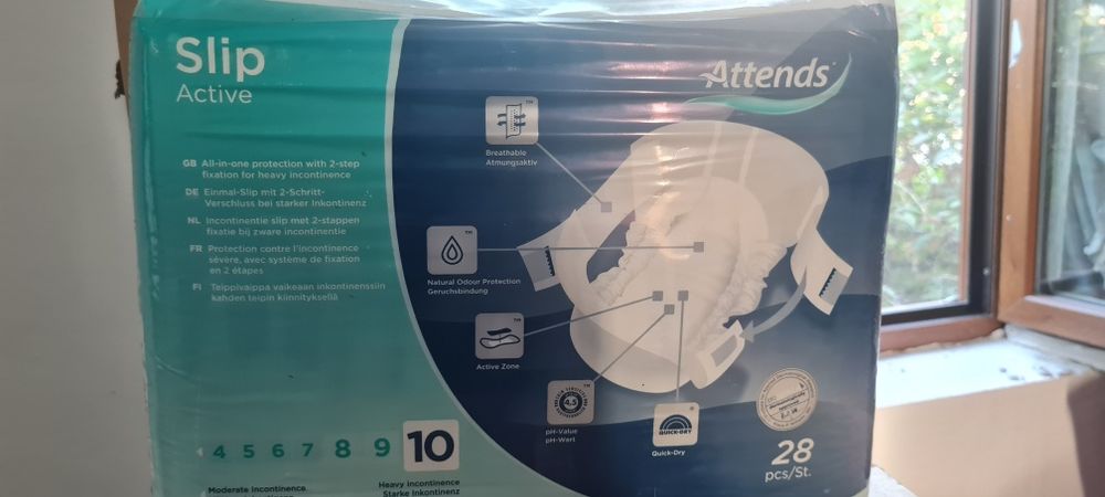 Vând PAMPERSI ADULȚI (BĂTRÂNI) proveniență Austria , pret 120lei 1ba