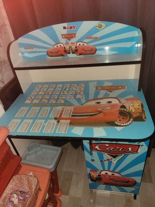 Продаётся детское парта 250 тыс сум