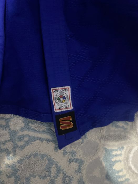 Срочно продаю кимано сакура