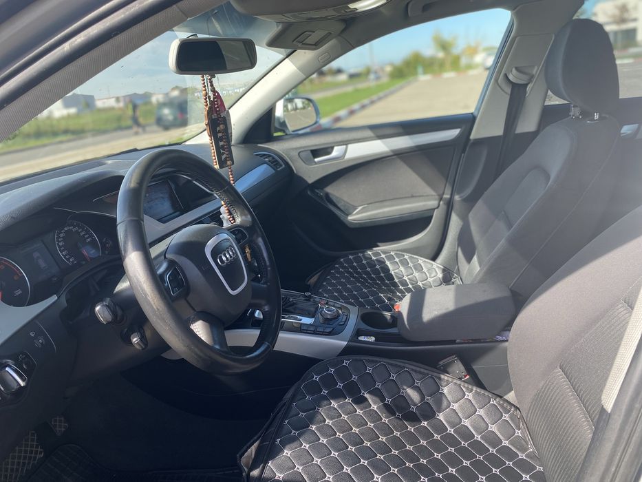 Vand Audi A4 B8 2010