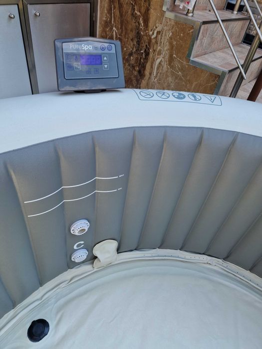 Надуваемо  Джакузи  Intex greeywood  за 4 човека !