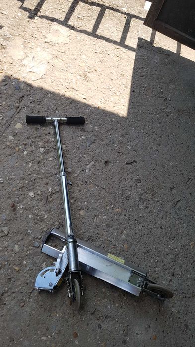 Детска тротинетка - ЗА ЧАСТИ