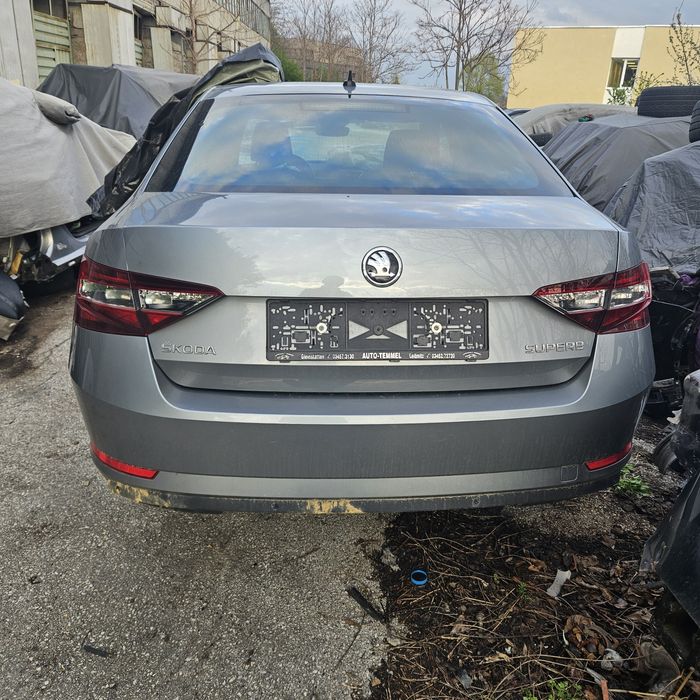 Шкода суперб  2.0тди на части