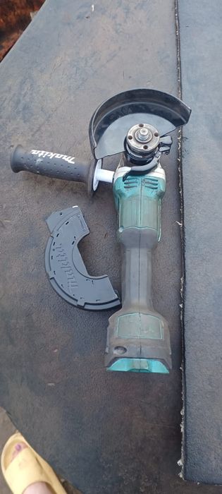 Flecs pe acumulator Makita