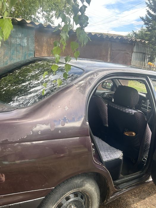 Продается. Toyota KARINA E