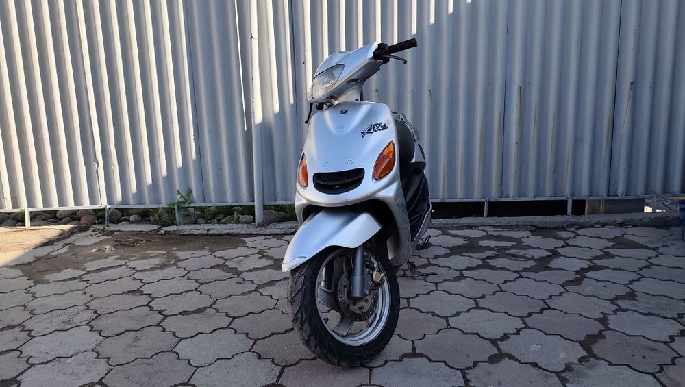 Скутер Yamaha Grand Axis 100