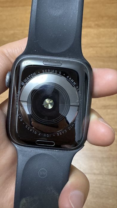 Apple watch series 5 44mm продается