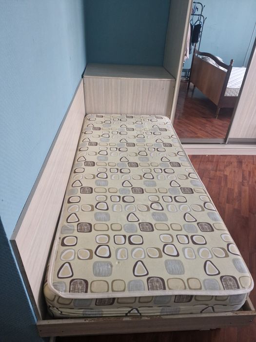 Спальный встроенный гарнитур