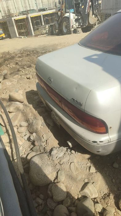 Продам машину Toyota Crown