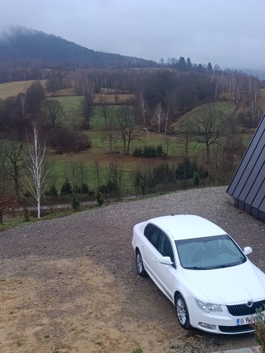 Vînd Skoda superb