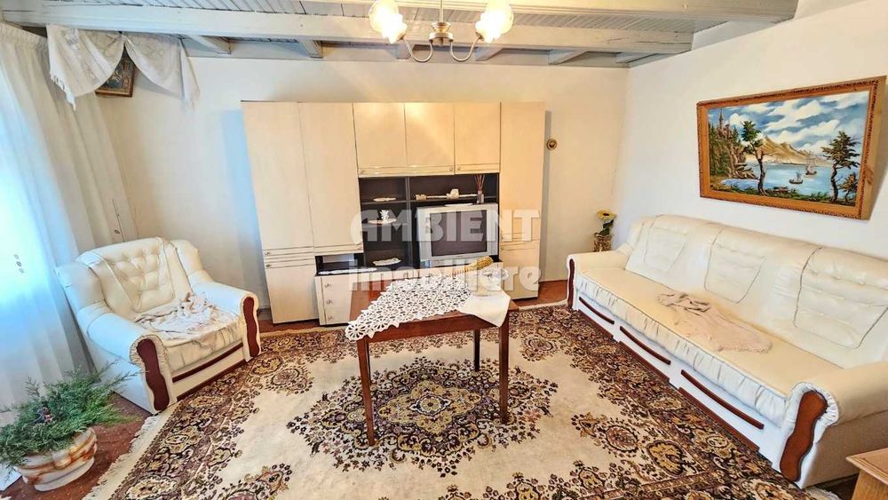 Casa traditionala in localitatea MÎNJEȘTI, la 10 km de Vaslui