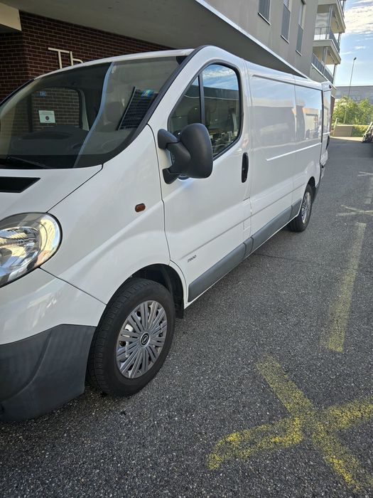 Vand Opel Vivaro CDTI 2Litri diesel 2900,Modelul Lung