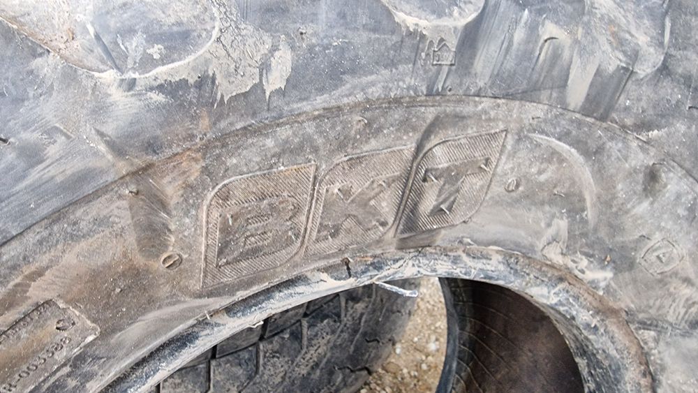 Cauciuc 12.5/80-18 (340/80-18) marca BKT, 12 ply