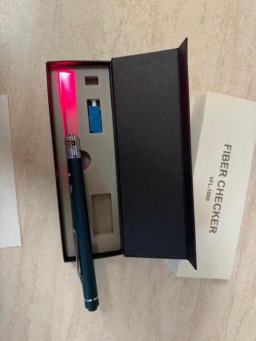 Визуален локатор на повреди в оптични влакна (Светулка)