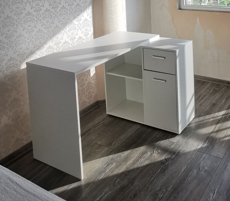 Бюро ученическо / офис