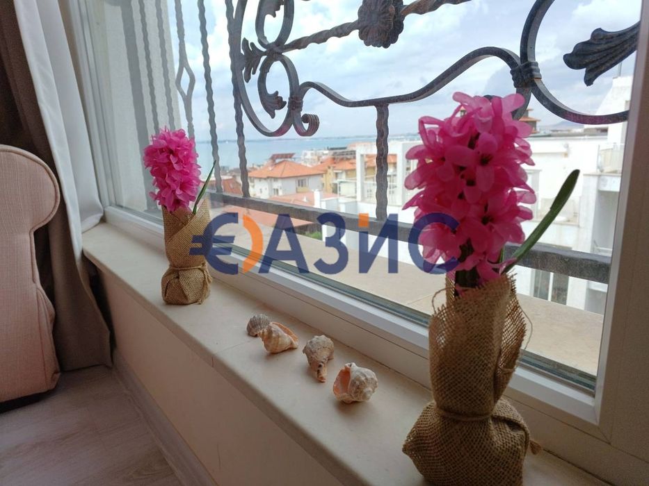 Продава се Двустаен апартамент в Свети Влас - 59 кв.м за 1662 €/кв.м - Снимка #11