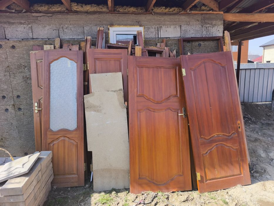 Деревянные двери