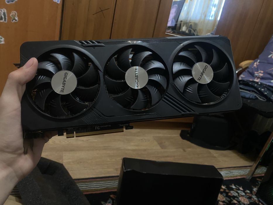 Видеокарта rx 7700 xt 12 gb gigabyte oc