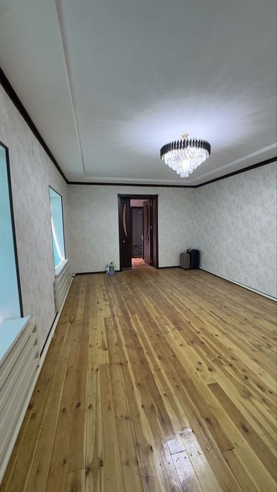 Продаётся дом, в центре города.