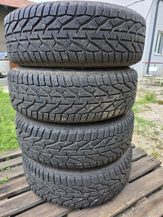 Jante cu anvelope Ford R16