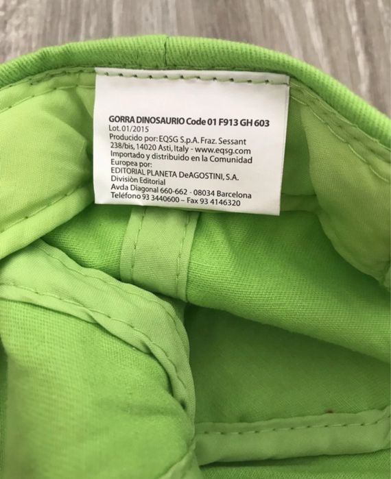 Palarie pentru soare cu dinozaur
