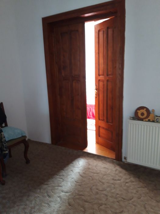 Vind usi din lemn masiv cu toc  stare ca nou