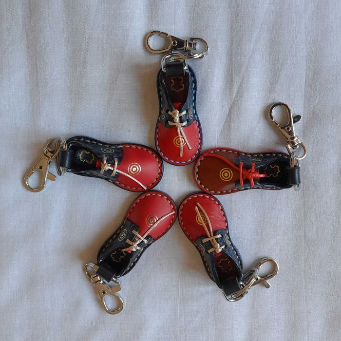 Ключодържател „Обувчица“ Кожен сувенир