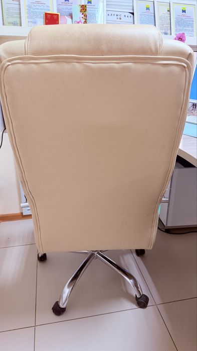 Продам офисное кресло