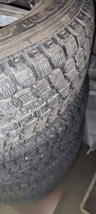 Зимняя резина с дисками 225/65 R17