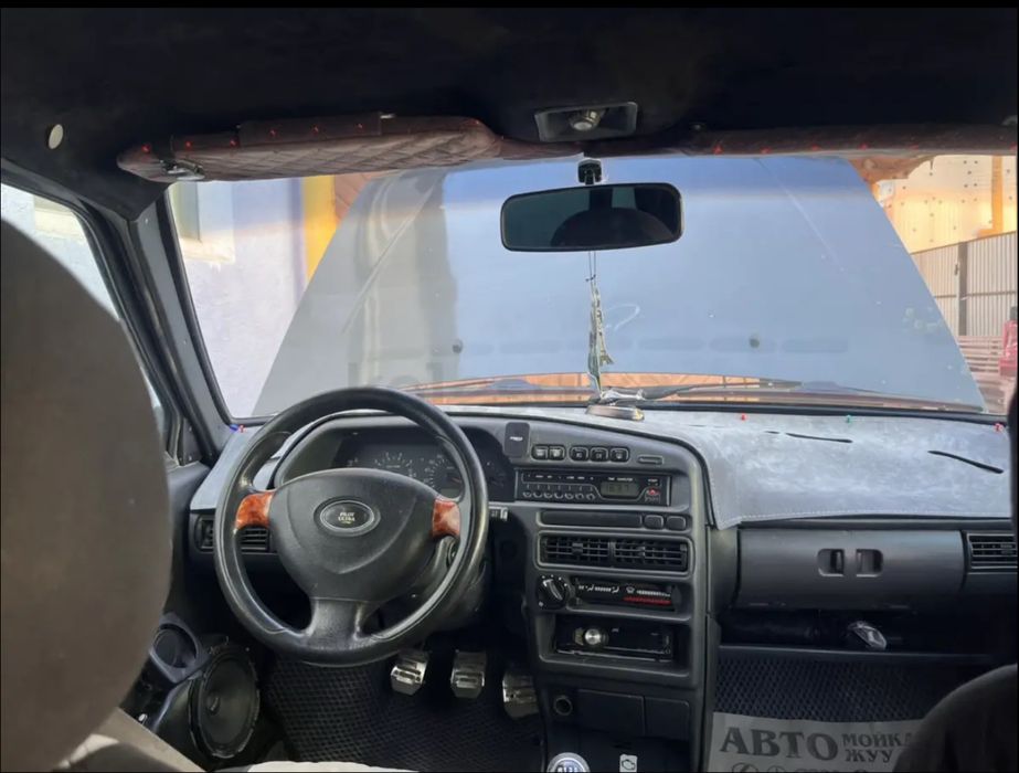 Лада 2115 сатылады