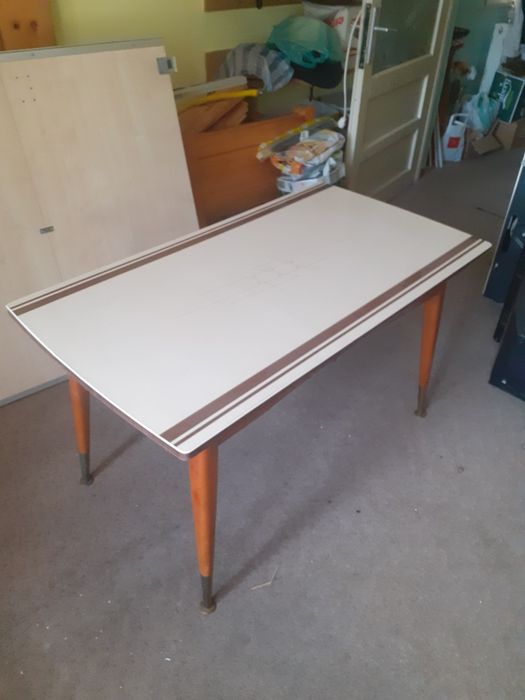 Vând Masă extensibilă și reglaj înălțime, 350 lei