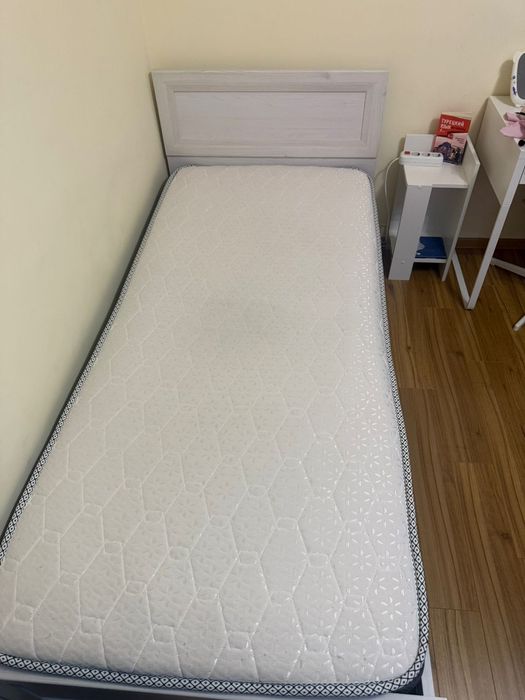 Кровать односпальная