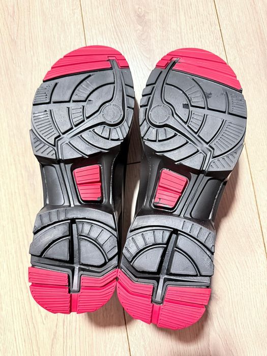 Bocanci Uvex marimea una  pereci nr.43