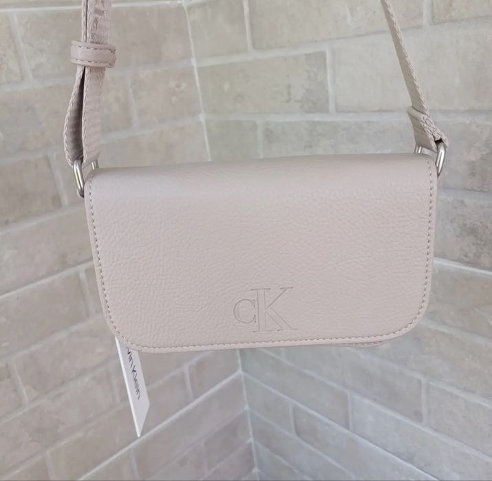 Сумка от Calvin Klein