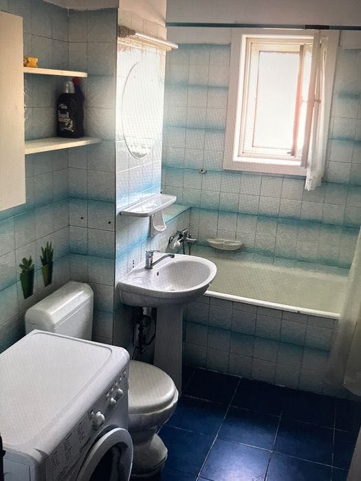 Ofera o camera mare spre inchiriere zona Lipovei