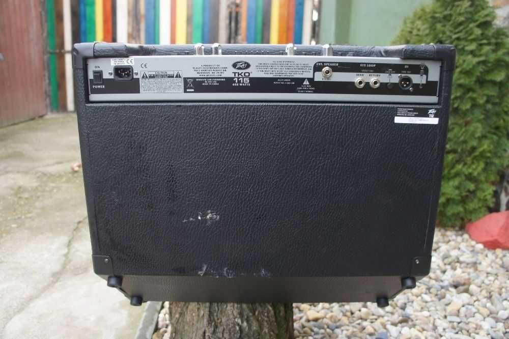 Compact chitara bass PEAVEY TKO-115