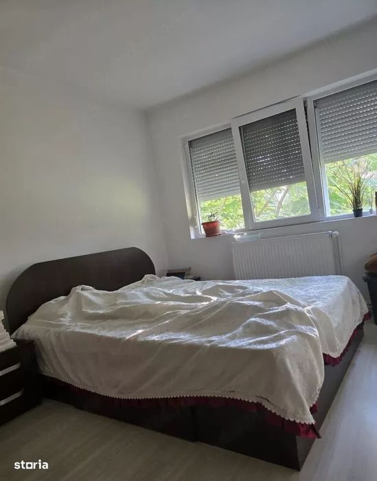 Zona  Favorit -Circumvalatiunii - Apartament 3 Camere  Spatios - Parte