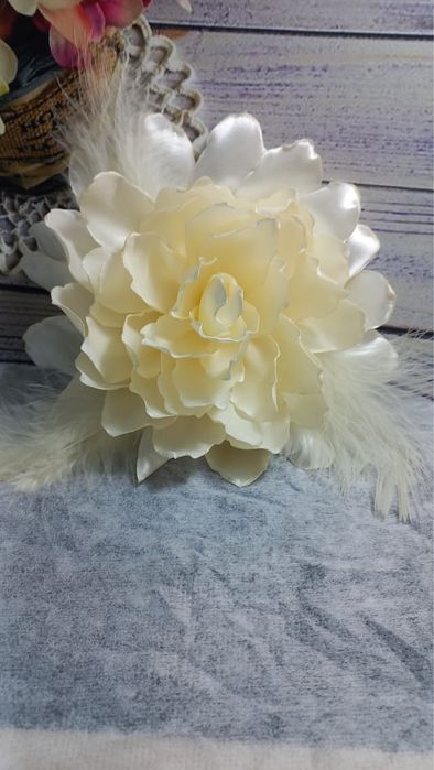 Броши ручной работы