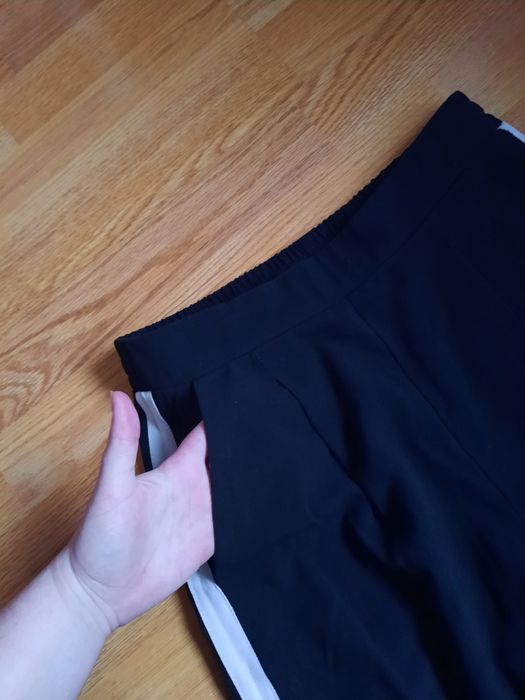 Pantaloni casual office Stradivarius