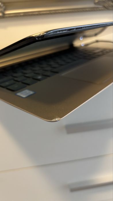 Acer swift 7 i5 батерия за смяна