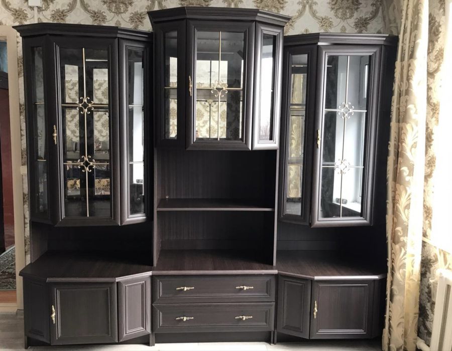 Стенка, горка в гостинную